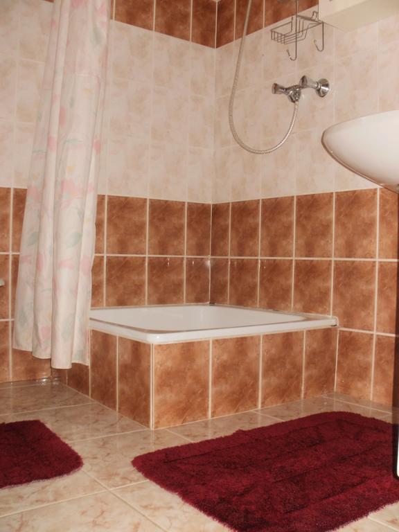 Bodzavirag Apartman Zalakaros Ngoại thất bức ảnh