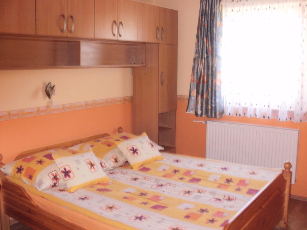 Bodzavirag Apartman Zalakaros Ngoại thất bức ảnh