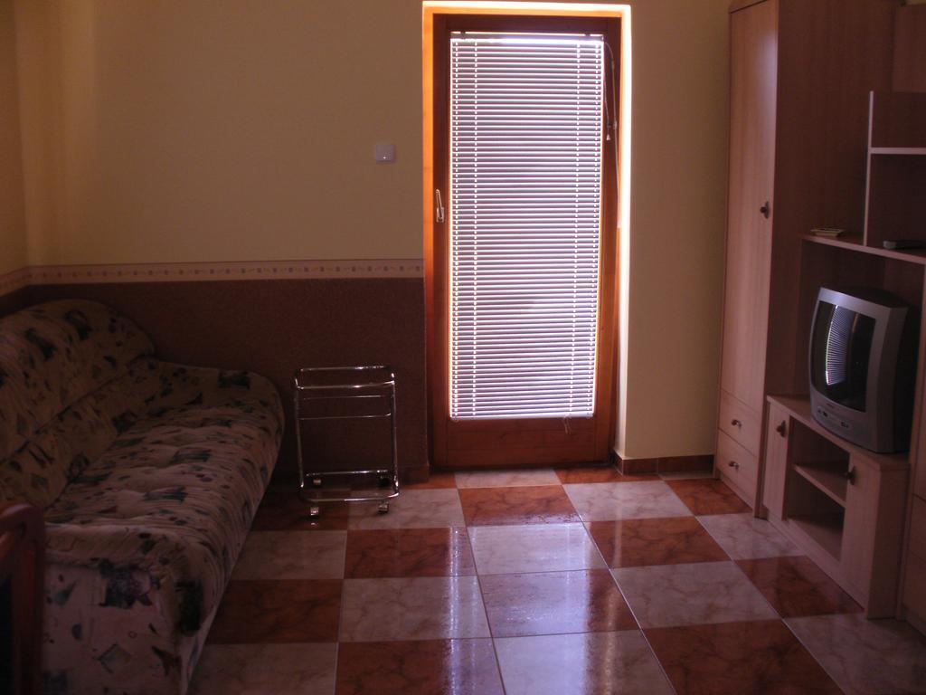 Bodzavirag Apartman Zalakaros Ngoại thất bức ảnh